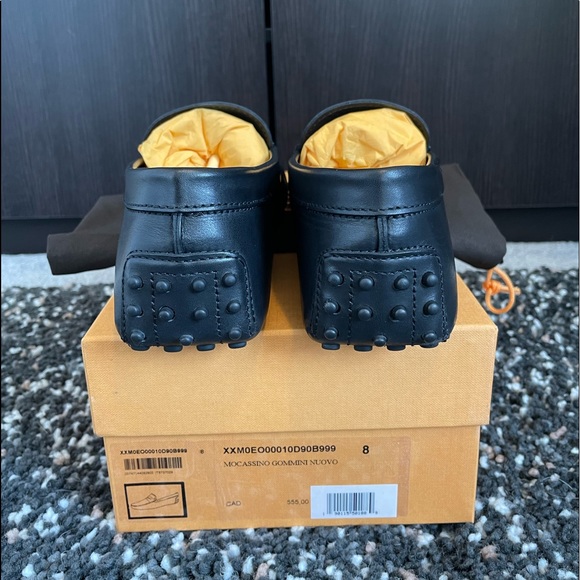 Tods Gommini Drivers Tods 8 (US 9-9.5)- Retail $620 - Picture 6 of 8